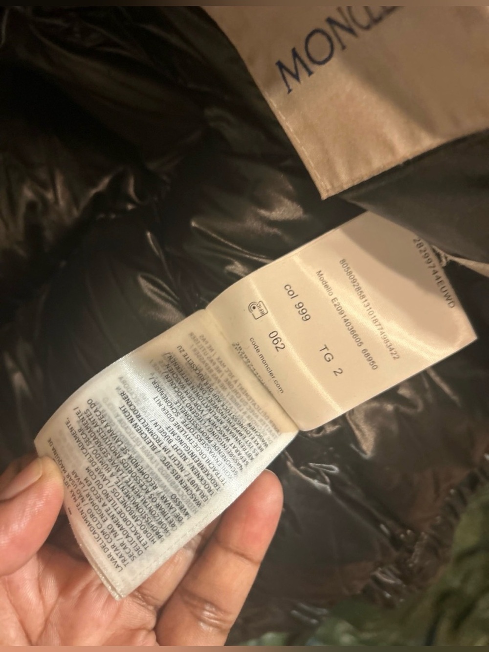 Moncler Bormes Authentic Shiny Black Puffer Hooded Vest | Size: 2 (SOLD) - Picture 13 of 15
